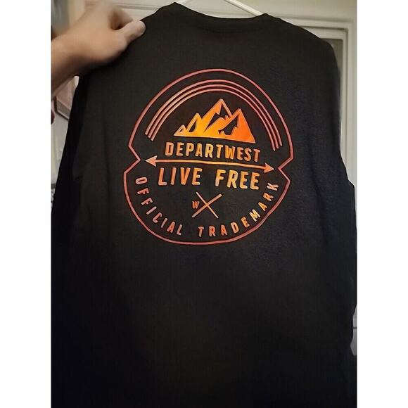 Depart West Mens Medium Live Free Logo Pullover NWT A105 New Excellent Shirt - Picture 2 of 5